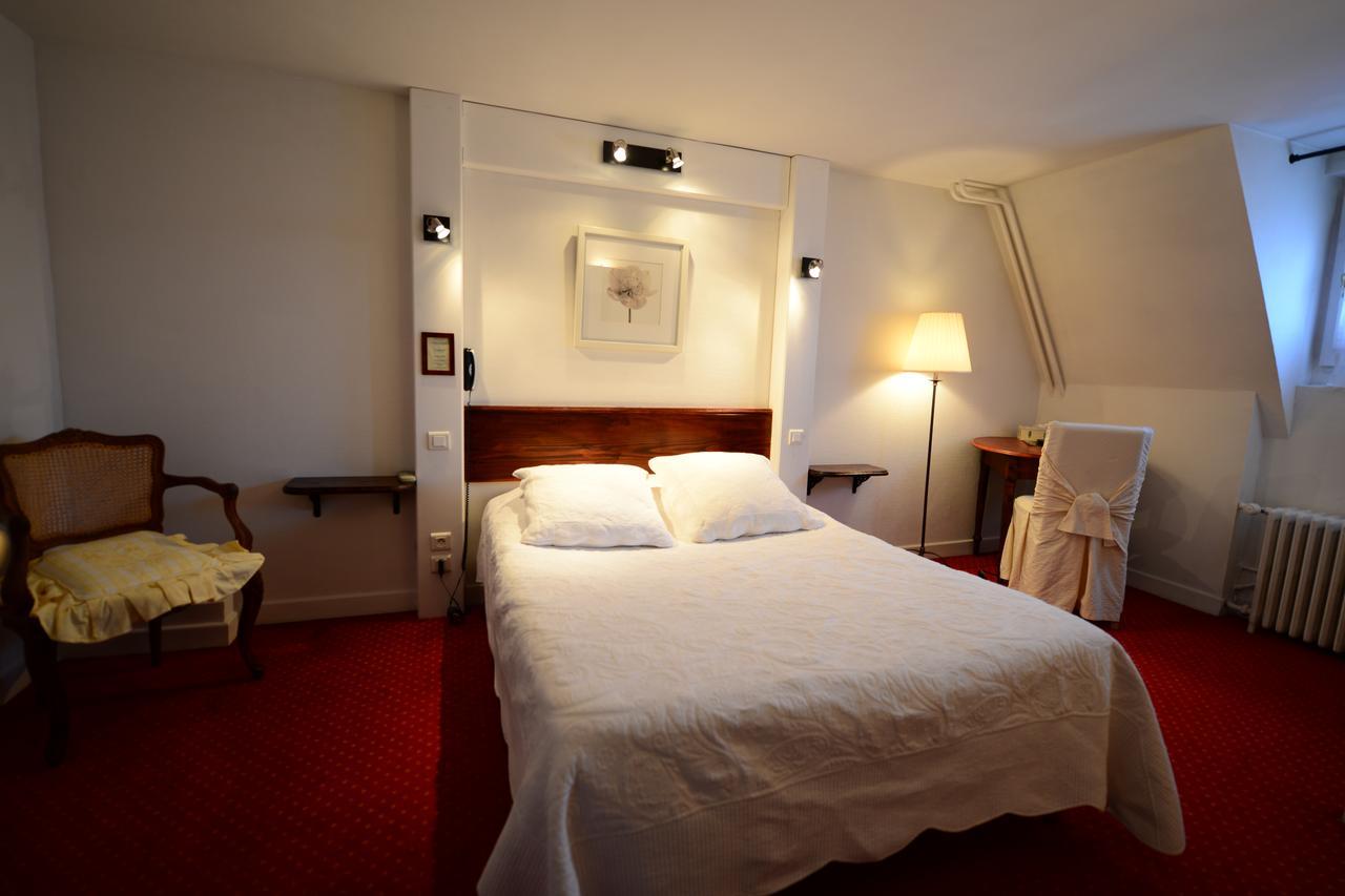 Hotel De l'Europe Aéroport Saint-Louis  Extérieur photo